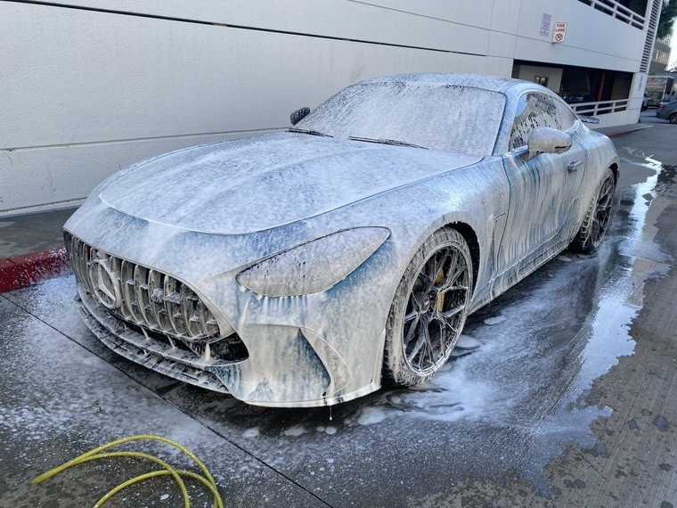 Robert's Mobile Car Wash work 4